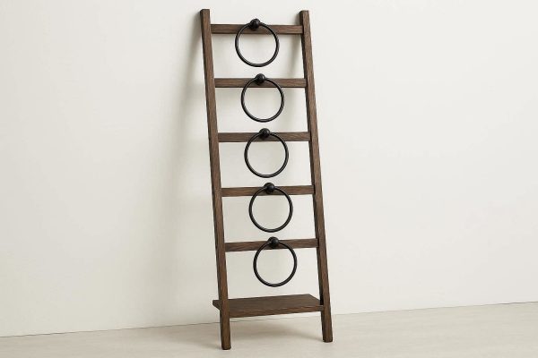 Freestanding Bathroom Ladder Shelf with 5 Towel Rungs